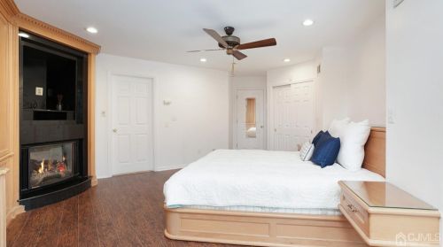 110 John St, Clark NJ 07066-1828 exterior