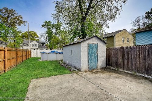 247 Frst Ave, Middletown NJ 07748-5720 exterior