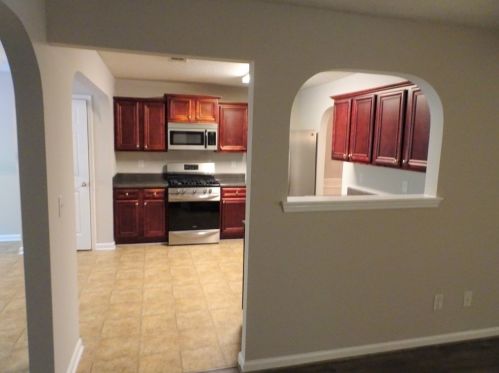 5492 Bluegrass Dr, Atlanta GA  30349-2957 exterior