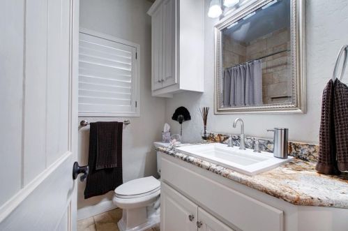 2307 Alta Vis Ave, Austin TX 78704-5229 exterior