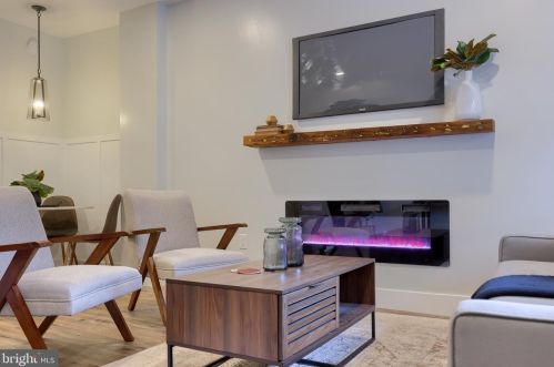 419 Pine St, Lancaster PA  17603-3311 exterior