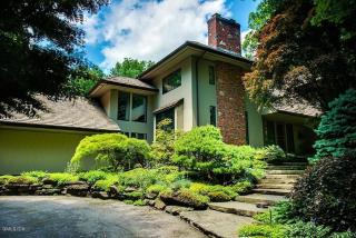 163 Clapboard Ridge Rd, Greenwich, CT 06831-3304