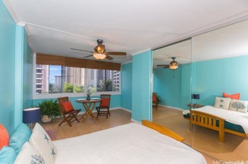 425 Ena Rd, Honolulu HI 96815-1735 exterior