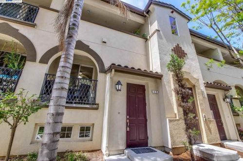 35 Parc Place Dr, Milpitas, CA 95035-3847