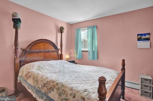 1013 Glasgow St, Pottstown PA 19464-6218 exterior