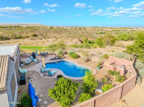 2432 Bassett Peak Dr, Green Valley AZ 85622-8116 exterior