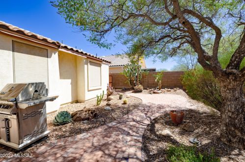 11887 Centaurus Pl, Tucson AZ 85737-3455 exterior