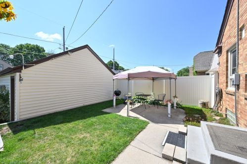 5529 Brooklyn Pl, Milwaukee WI 53216-3140 exterior