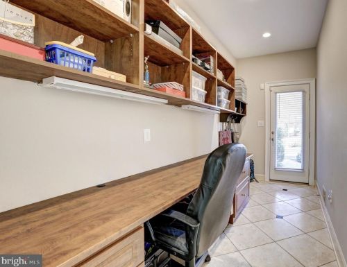 9832 Avenel Farm Dr, Rockville MD 20854-5410 exterior