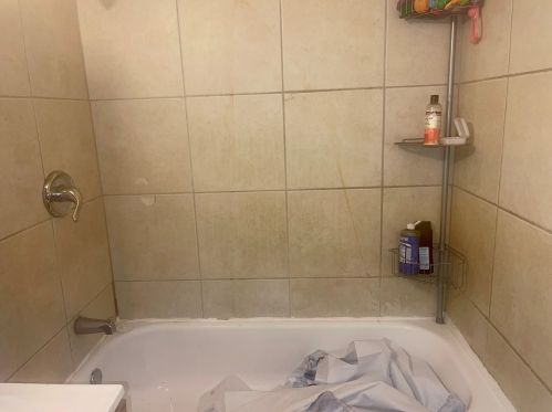 5608 Marshfield Ave, Chicago IL 60636-1218 exterior