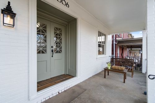 1006 Farragut St, Pittsburgh, PA 15206-1744