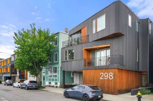 298 Marginal St, Boston MA 02128 exterior