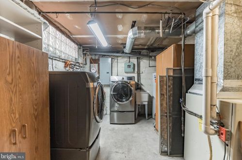 812 Lombard St, Philadelphia PA 19147-1308 exterior