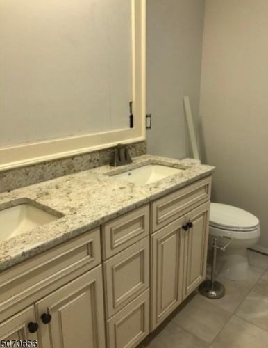 124 Claremont Rd, Bernardsville NJ  07924-1823 exterior