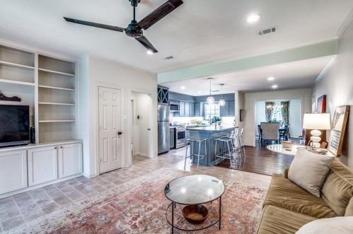 7824 Hanover St, Dallas TX  75225-8220 exterior