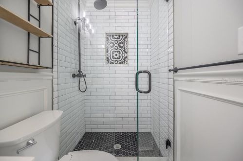 402 Amelia Ave, Tampa FL 33602-1804 exterior