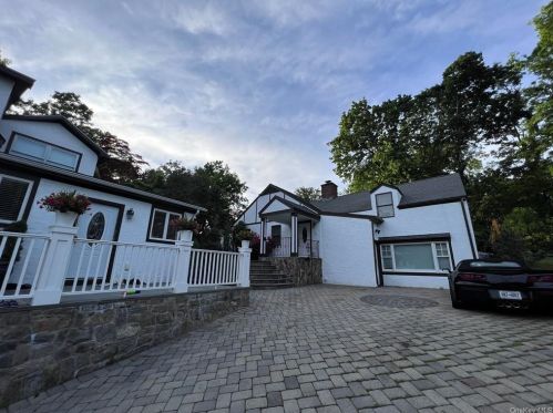 20 Annadale St, Armonk NY  10504-1401 exterior