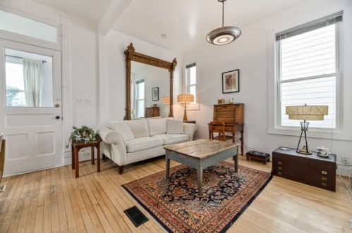 2515 Lyndale St, Chicago IL 60647-3112 exterior