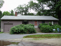 131 Wallace St, Newton, MA 02461-1924
