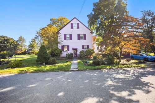 92 Ferris Ln, Poughkeepsie, NY 12603-4106