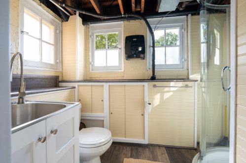 425 Olympia Rd, Pittsburgh PA 15211-1312 exterior