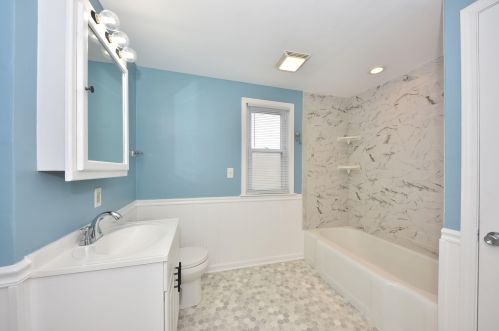 8006 Lisbon Ave, Milwaukee WI 53208-2052 exterior