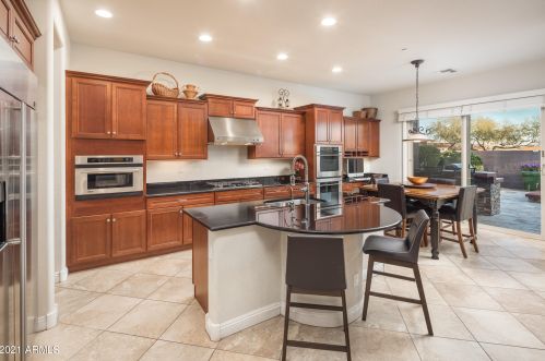 3753 Ember Glow Way, Phoenix AZ 85050-4928 exterior