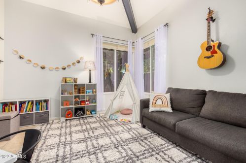 16028 3rd Ave, Phoenix AZ 85023-6282 exterior