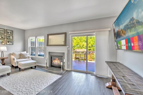 44 Pate Dr, Middletown NJ 07748-1700 exterior