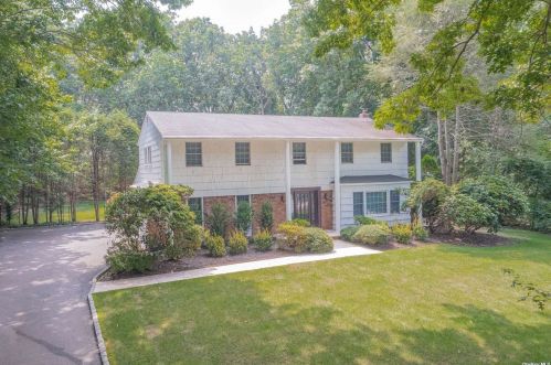 14 Heller Ct, Huntington Station, NY 11746-6308