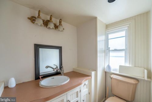 388 Hanover St, Pottstown PA 19464-5327 exterior