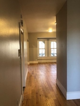 24 Mattoon St, Springfield MA 01105-1715 exterior