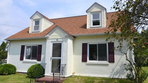 42 Armand St, Woonsocket, RI 02895-6102