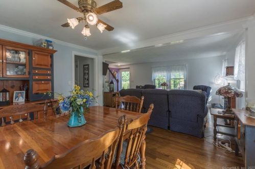 169 Glenwood St, Manchester CT 06040-5548 exterior