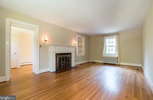 3244 Patterson St, Washington DC  20015-1661 exterior