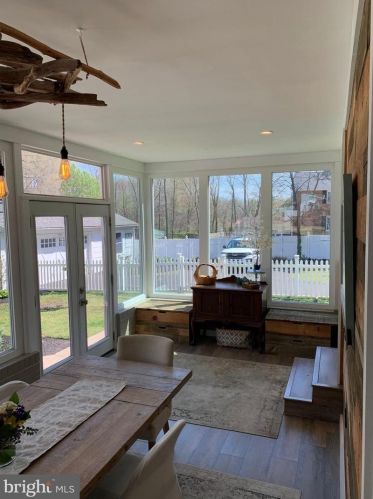 7625 Locust Grv Rd, Glen Burnie MD 21060-8453 exterior