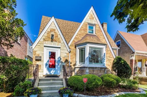 3221 Oak Park Ave, Chicago, IL 60634-4641