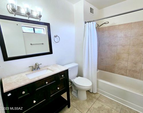 1741 Ransom Oaks Dr, Tucson AZ  85746-3173 exterior