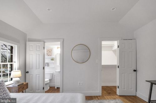 313 Royal St, Alexandria VA  22314-2628 exterior