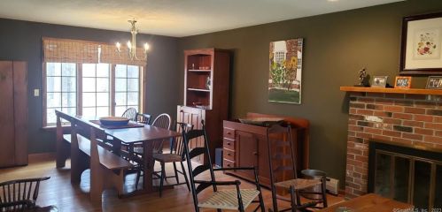 17 Stonehill Dr, Deep River CT 06419-1144 exterior