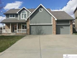 17208 Spencer St, Omaha, NE 68116-2329