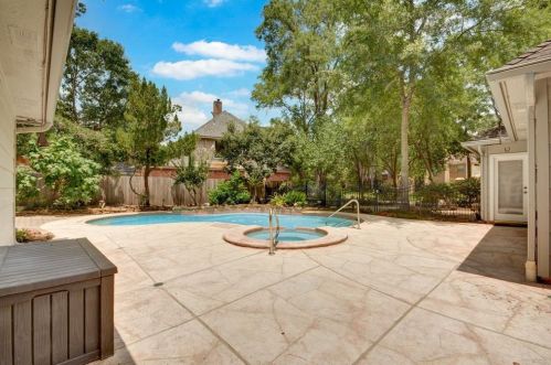 1823 Mountain Aspen Ln, Humble TX 77345-2165 exterior