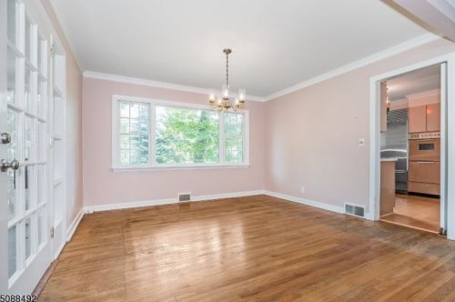 25 Knollwood Rd, Whippany NJ  07981-1820 exterior