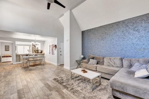 5818 Windhover Dr, Orlando FL  32819-7537 exterior