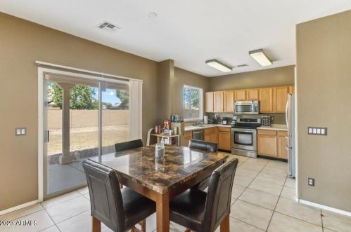 2570 Alta Vista Rd, Phoenix, AZ 85041-5330