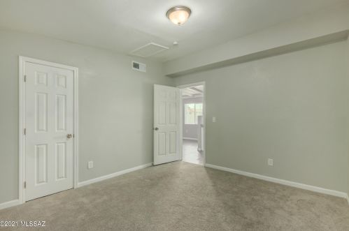 407 Alturas St, Tucson AZ  85705-4220 exterior