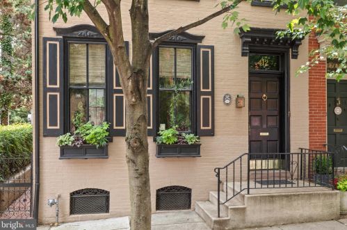 412 Walnut St, Lancaster PA  17603-3304 exterior