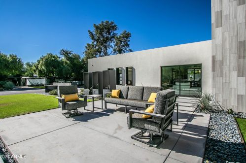 5202 34th Pl, Phoenix AZ  85018-1521 exterior