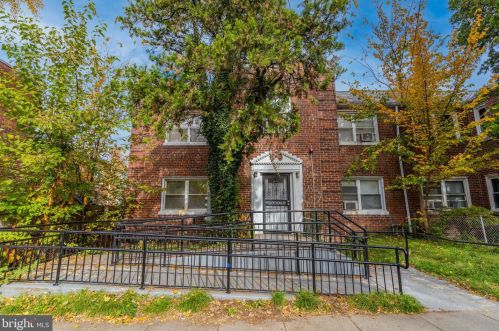 337 Delafield Pl, Washington, DC 20011-4105