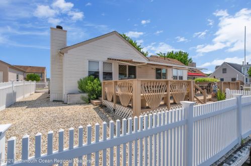 80 Storm Jib Ct, Berkeley Township NJ 08721-1417 exterior